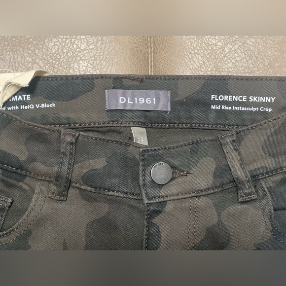 DL1961 Women Green Camo Florence Skinny Mid Rise Instascupt Crop Jeans NEW Sz 24 - Picture 3 of 9